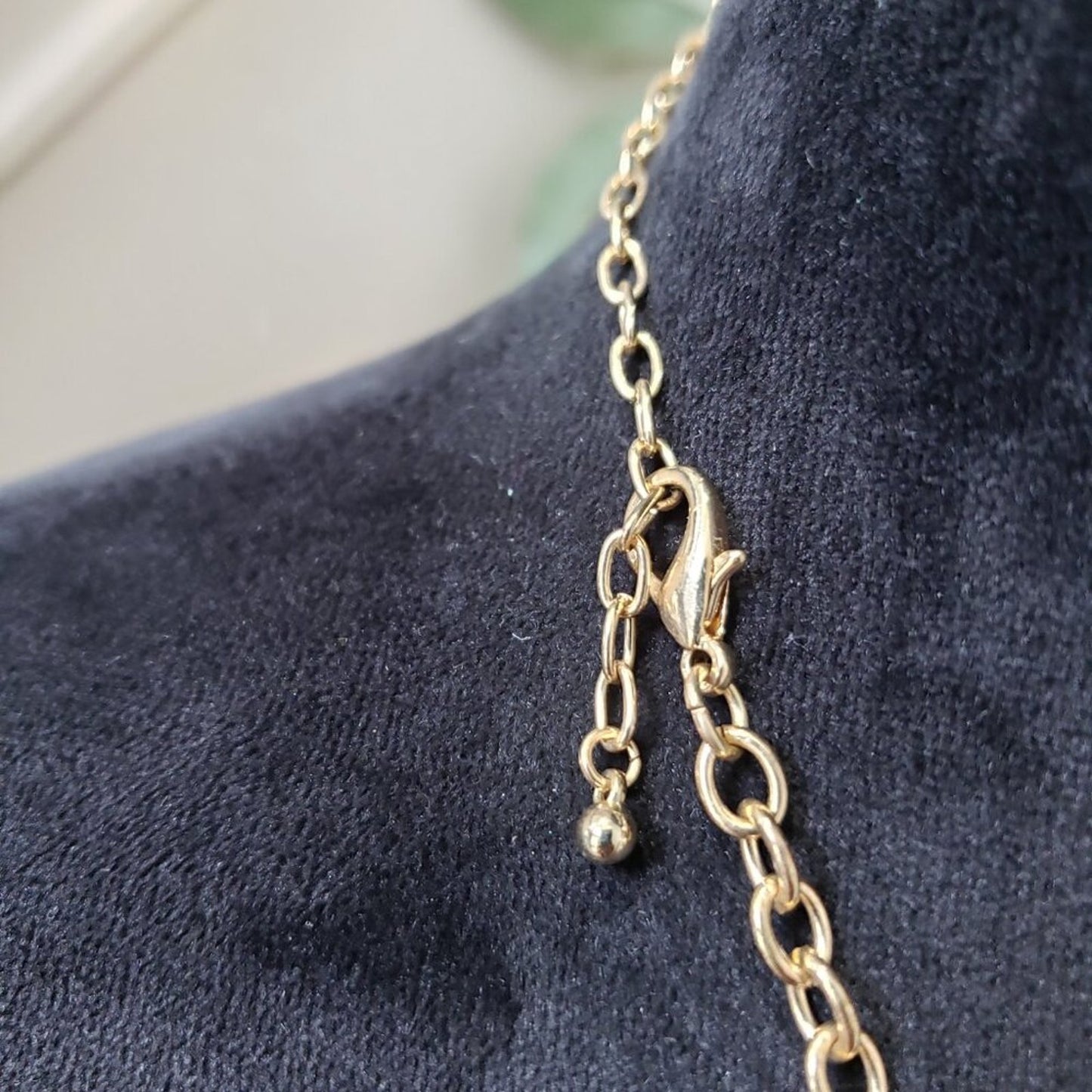 Womens Fashion Green Turquoise Gold Tone Link Chain Necklace with Lobster Clasp