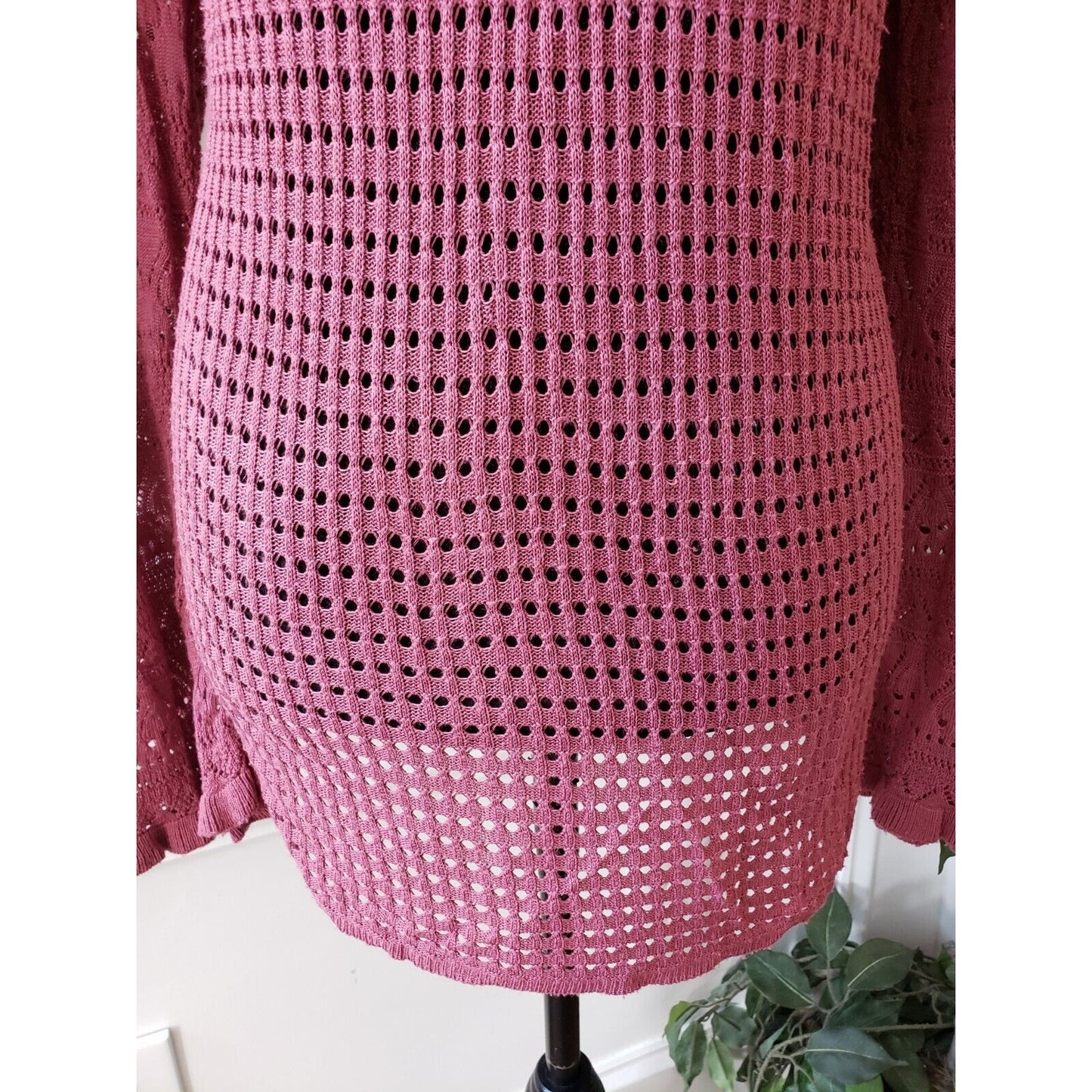 Absolutely Creative Worldwide Women's Pink Crew Neck Long Sleeve Sweater Size XL