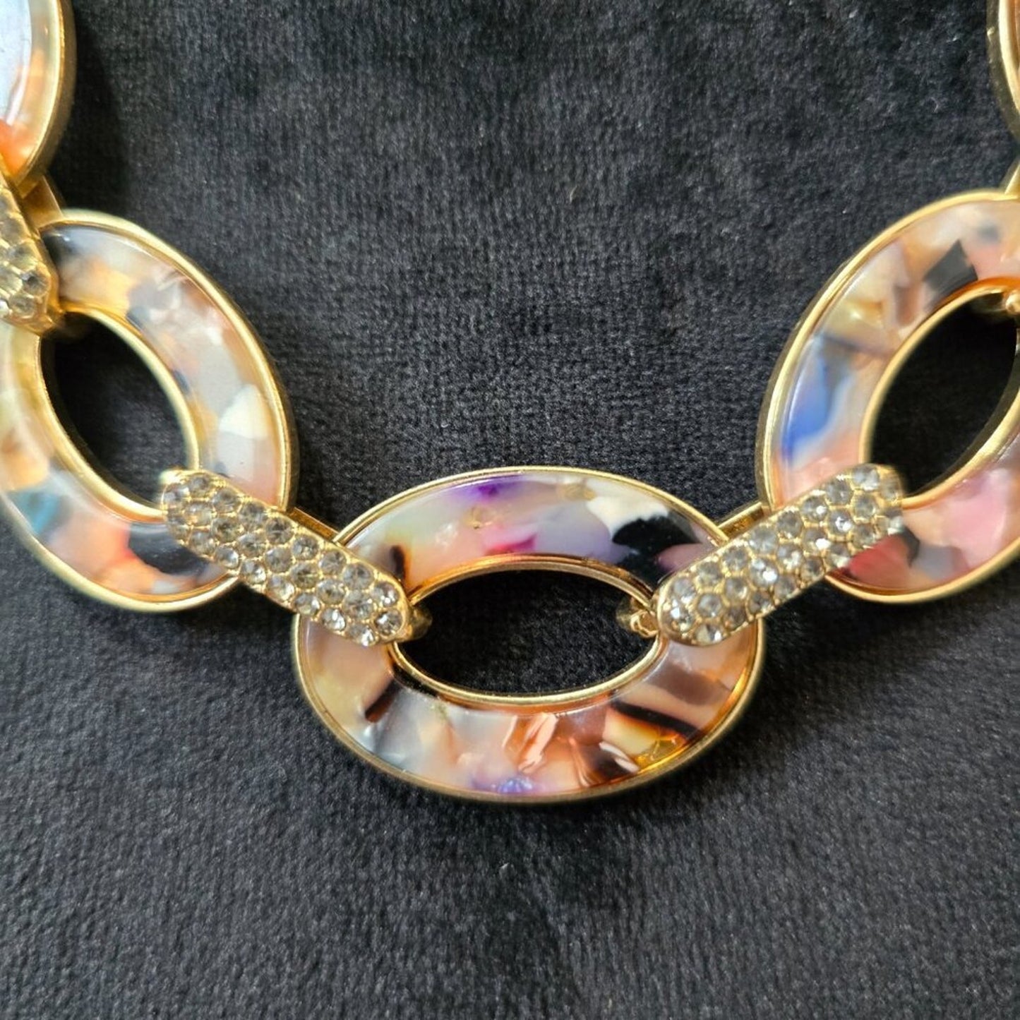 Women Gold Plated Acrylic Tortoise Rhinestone Chain Linked Necklace with Lobster