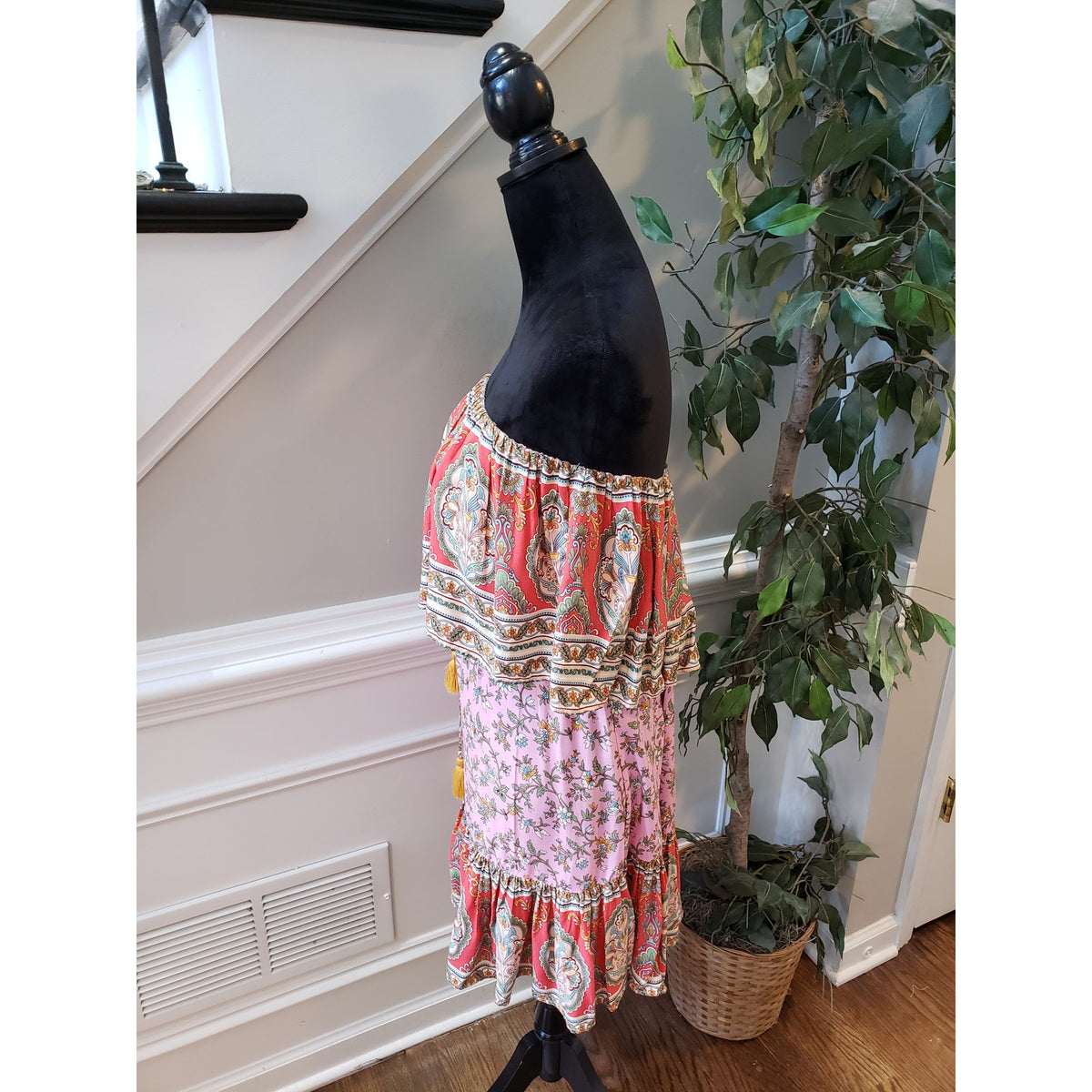 Aakaa Boho Strapless Dress Women’s Size M Pink Floral Paisley Rayon Festival