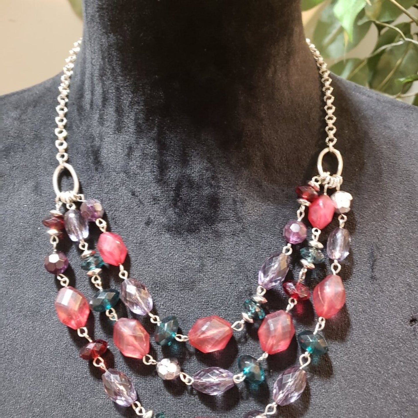 Womens Red Green Glass Beaded 3 Layer Necklace Jewelry with Lobster Clasp