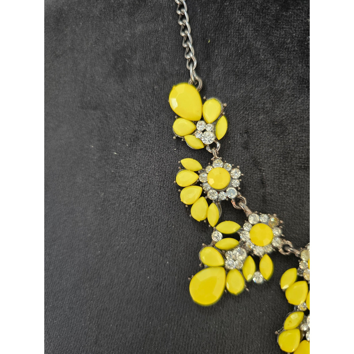 Yellow Teardrop Rhinestone Floral Bib Statement Necklace Silver Tone Jewelry