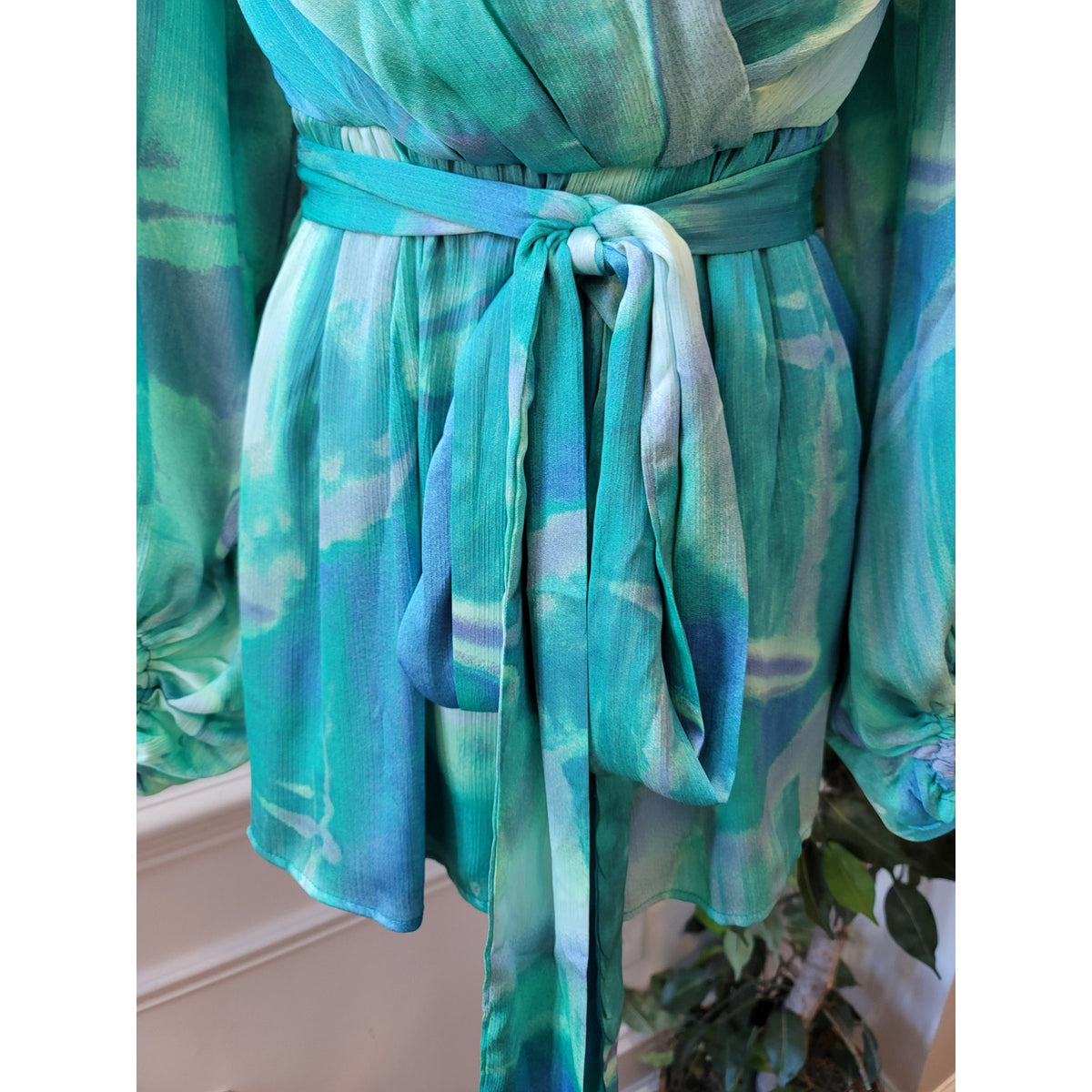 Fashion Nova Jumpsuit Romper Women's M Green Watercolor 100% Polyester Tie Waist