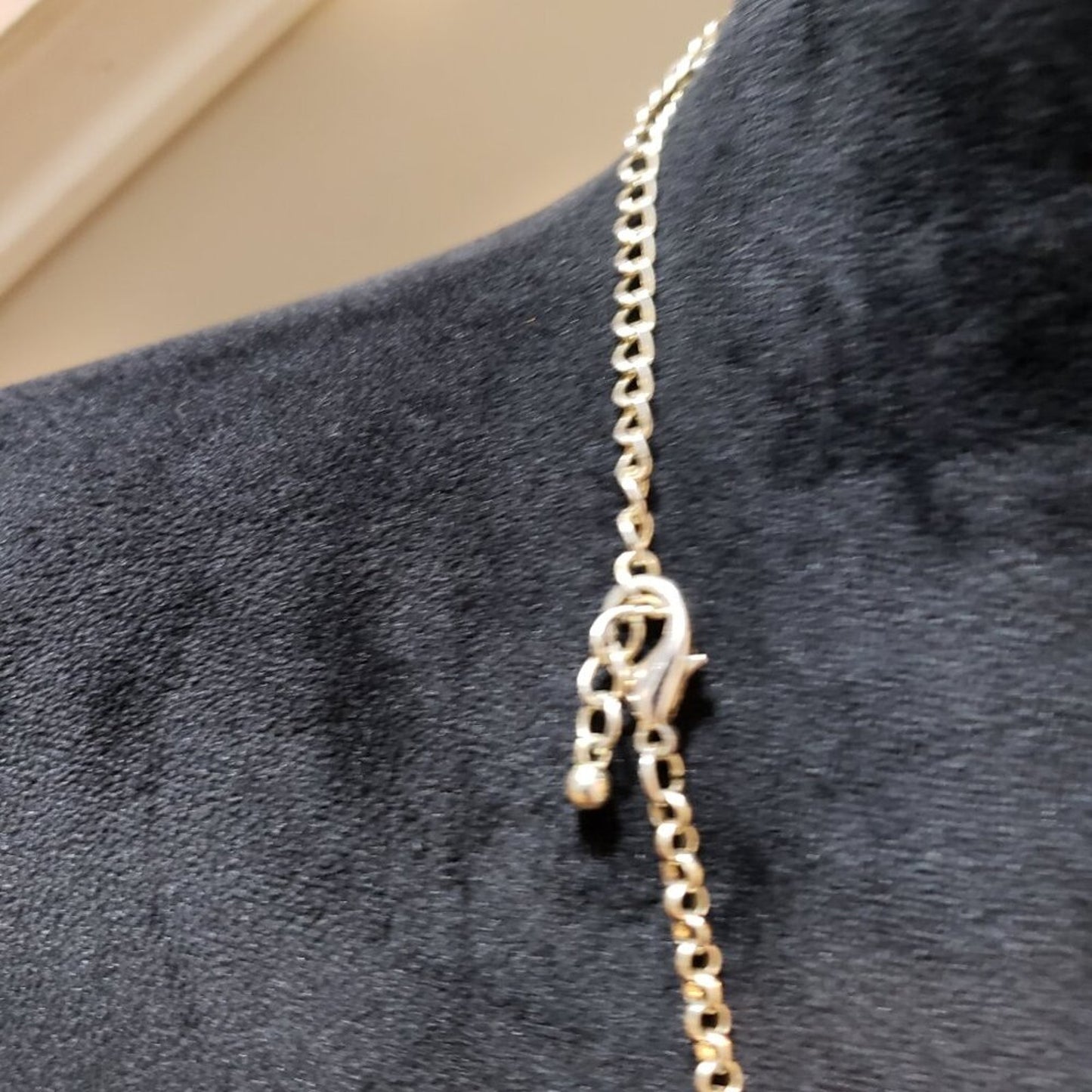 Women Fashion Black Faux Pearl Bubble Statement Necklace with Lobster Clasp