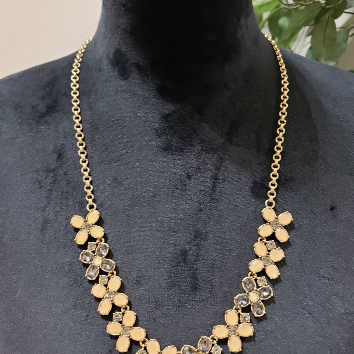 J. Crew Lucite Rhinestone Four Leaf Flower Necklace Gold Tone Necklace