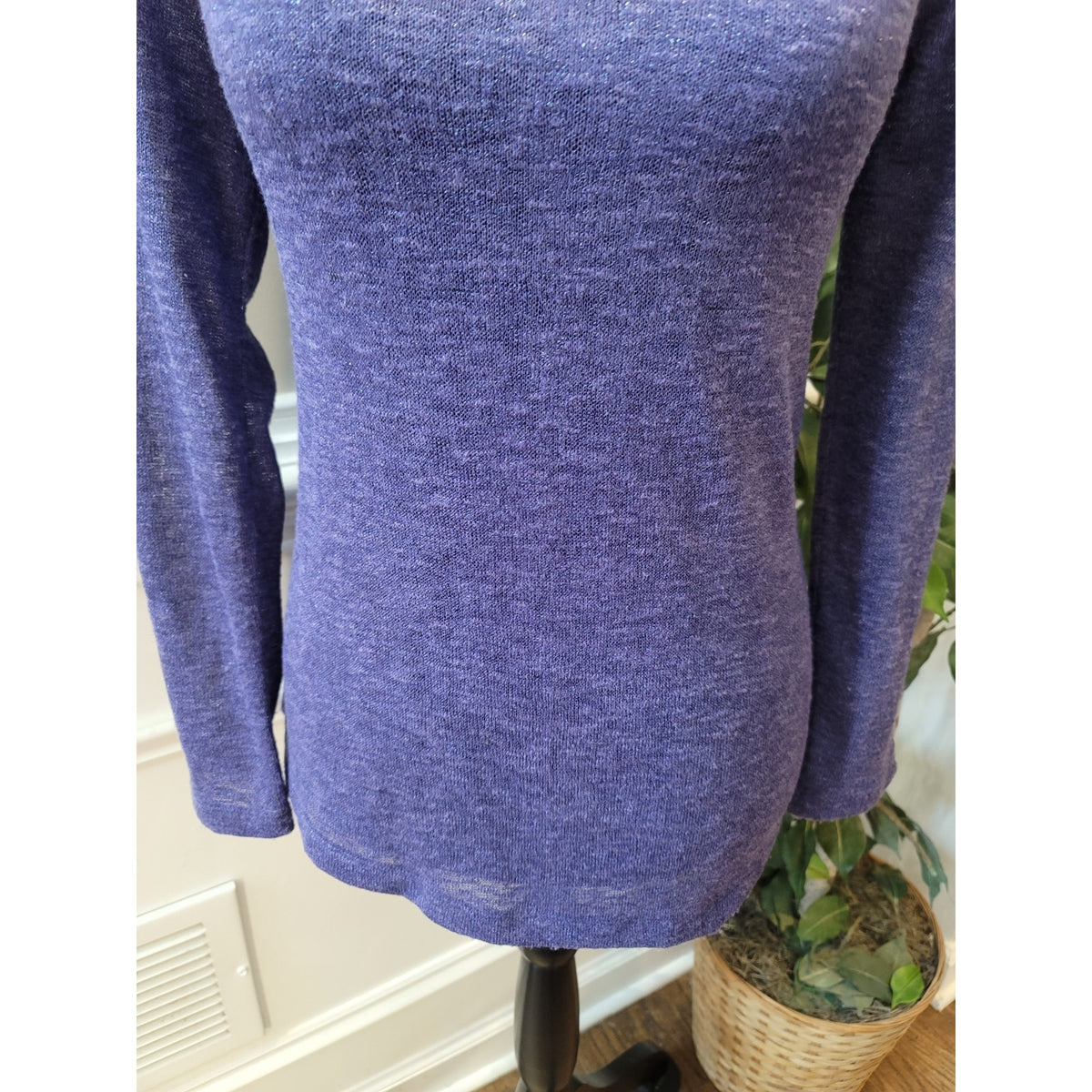 Chico's Sweater 0/S Purple Stretch Knit Scoop Long Sleeve Asymmetric Hem Pullover