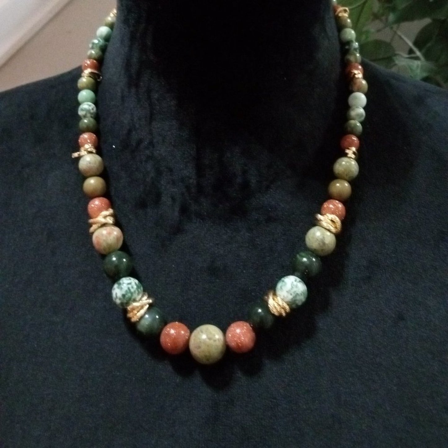 Womens Fashion Multicolor Chunky Pearl Beaded Collar Necklace with Lobster Clasp