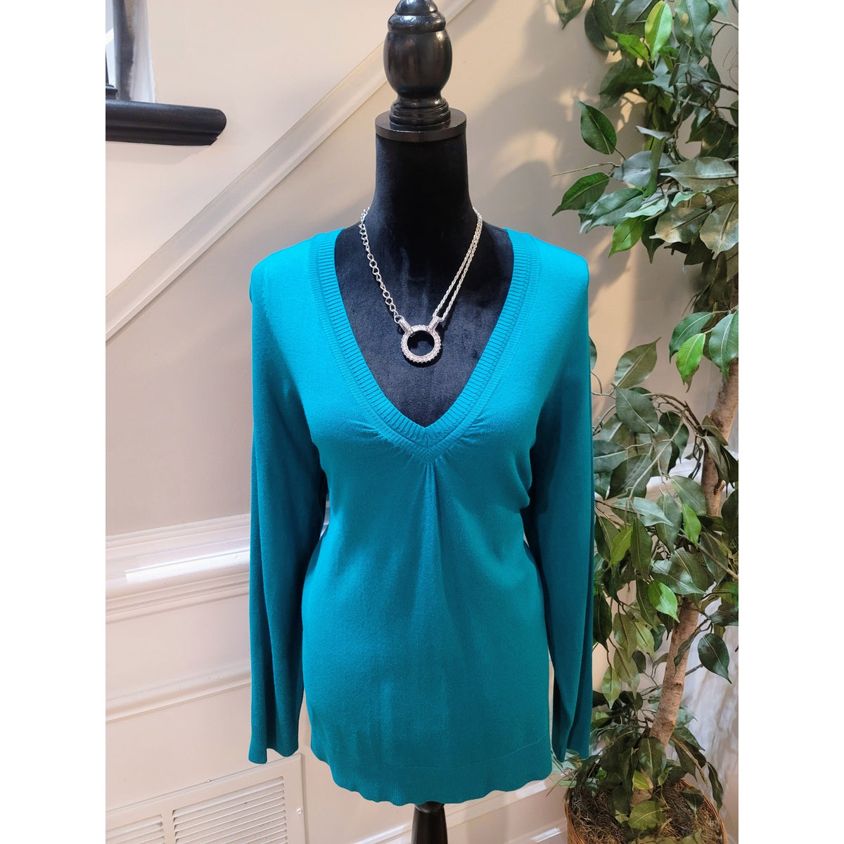 Lane Bryant Pullover Sweater Women's SZ 14/16 Teal Ribbed Hem V-Neck Long Sleeve