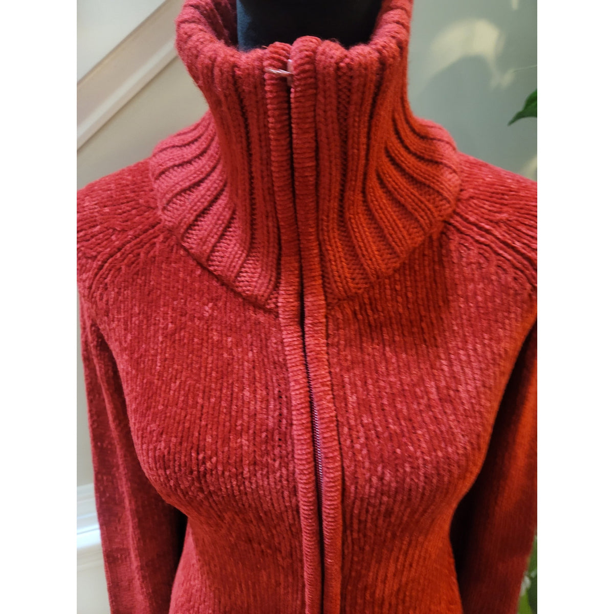 Carolyn Taylor Cardigan Sweater Women's Small Red Ribbed Collar Front Zipper