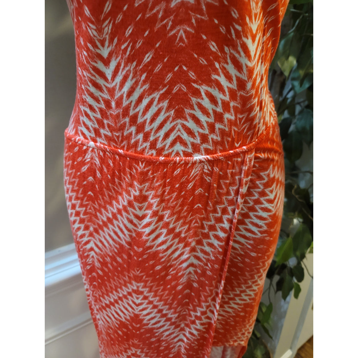 Sweet Claire Maxi Dress Women's Size Large Orange White Chevron Scoop Sleeveless