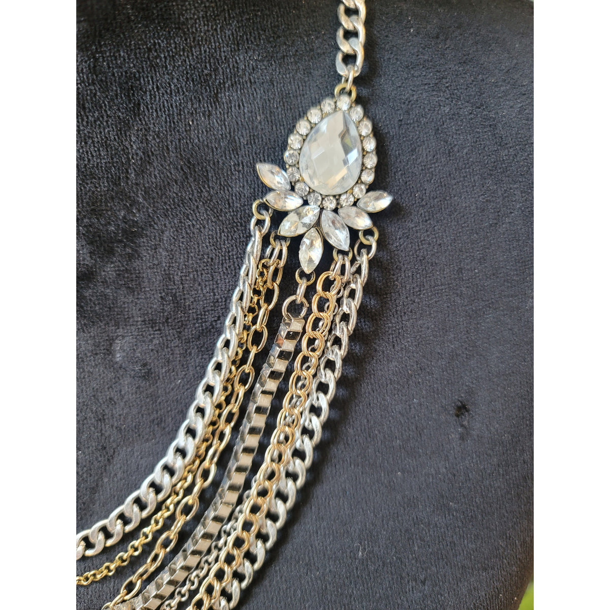 Women's Multi Layer Silver Chain Necklace With Lobster Clasp Lock And Crystals
