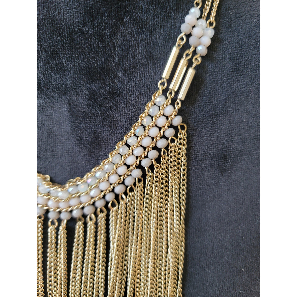 Women's Stella And Dot Red Statement Necklace With Gold Chain And Lobster Clasp