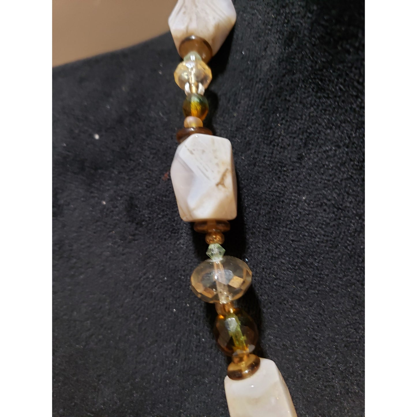 Womens Fashion Multi Shape Faceted Crystals Howlite Stone Seed Beads Necklace