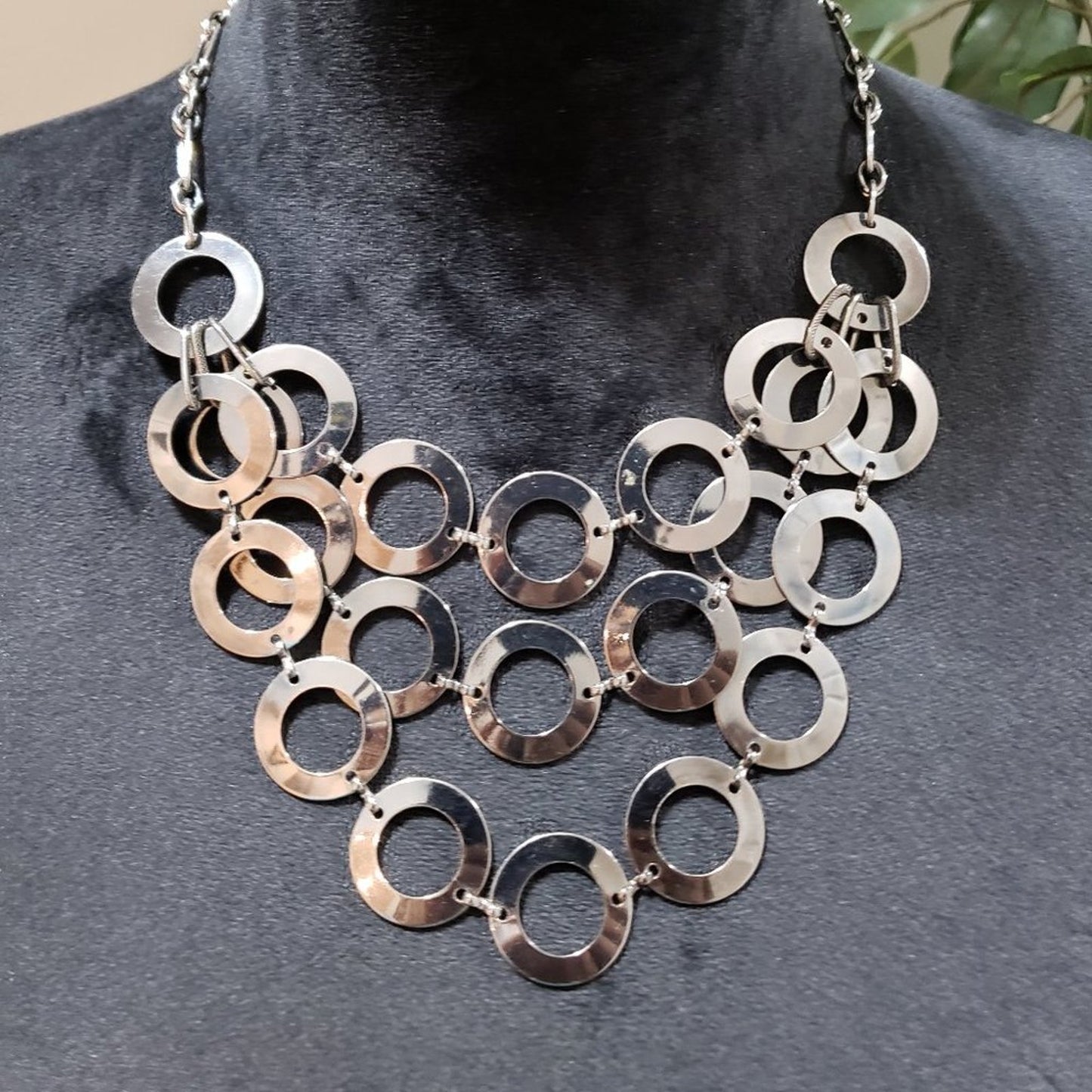 Womens Fashion Silver Multi Circle Link Chain Collar Necklace with Lobster Clasp