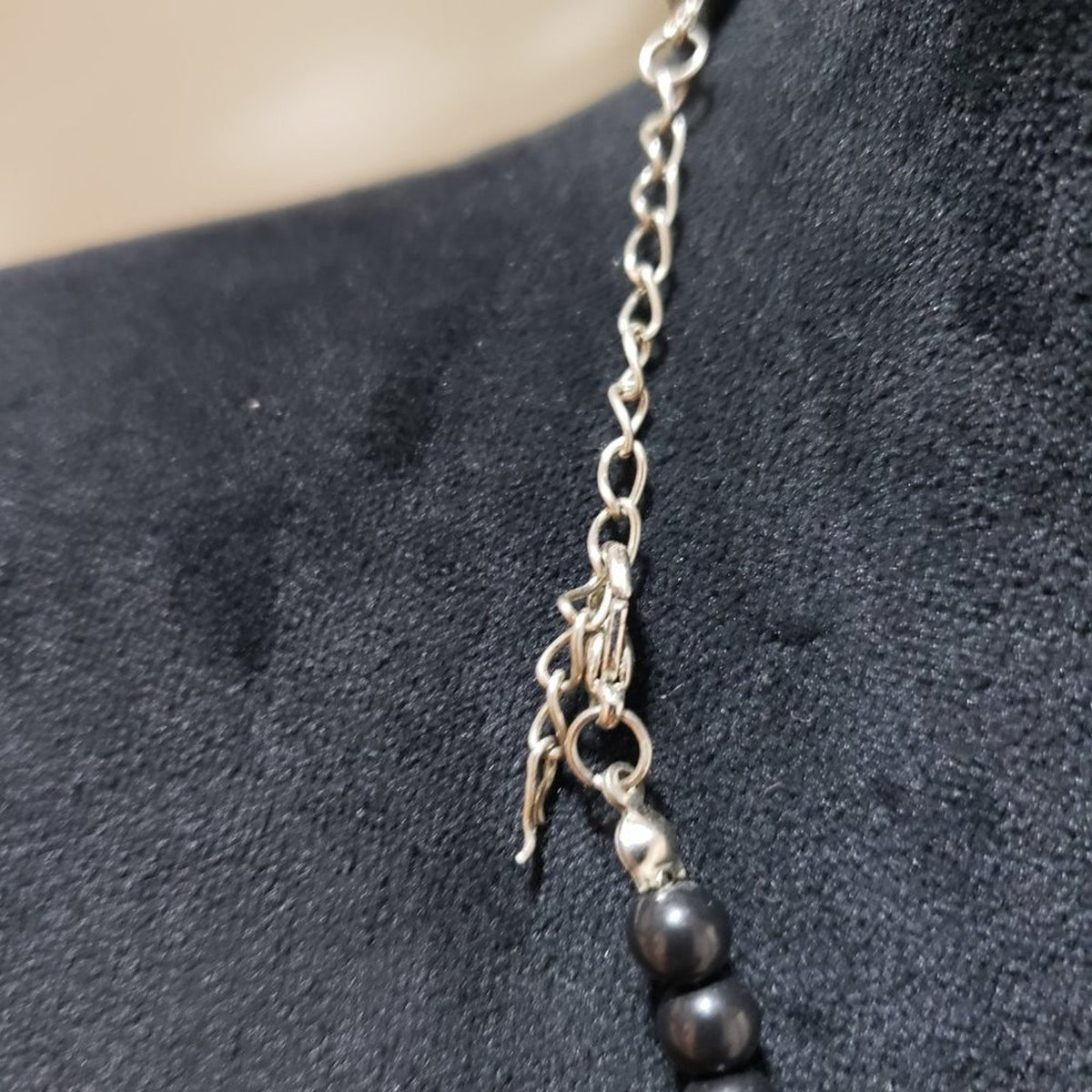 Women Fashion Black Gunmetal Beaded Clear Rhinestone Pendant Necklace w/ Lobster