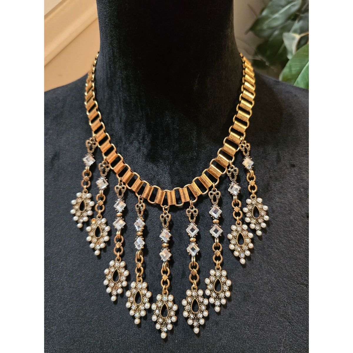 Women's Gold Tone Statement Necklace Clear Rhinestone Faux Pearl Dangle Chain