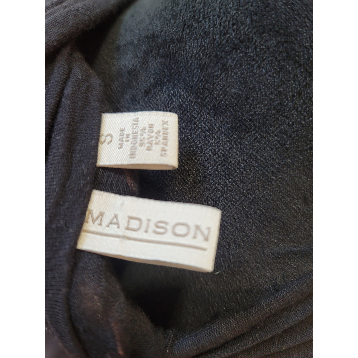 Madison Blouse Small Black Stretch Wrap V-Neck Long Sleeve Curved Hem Pullover