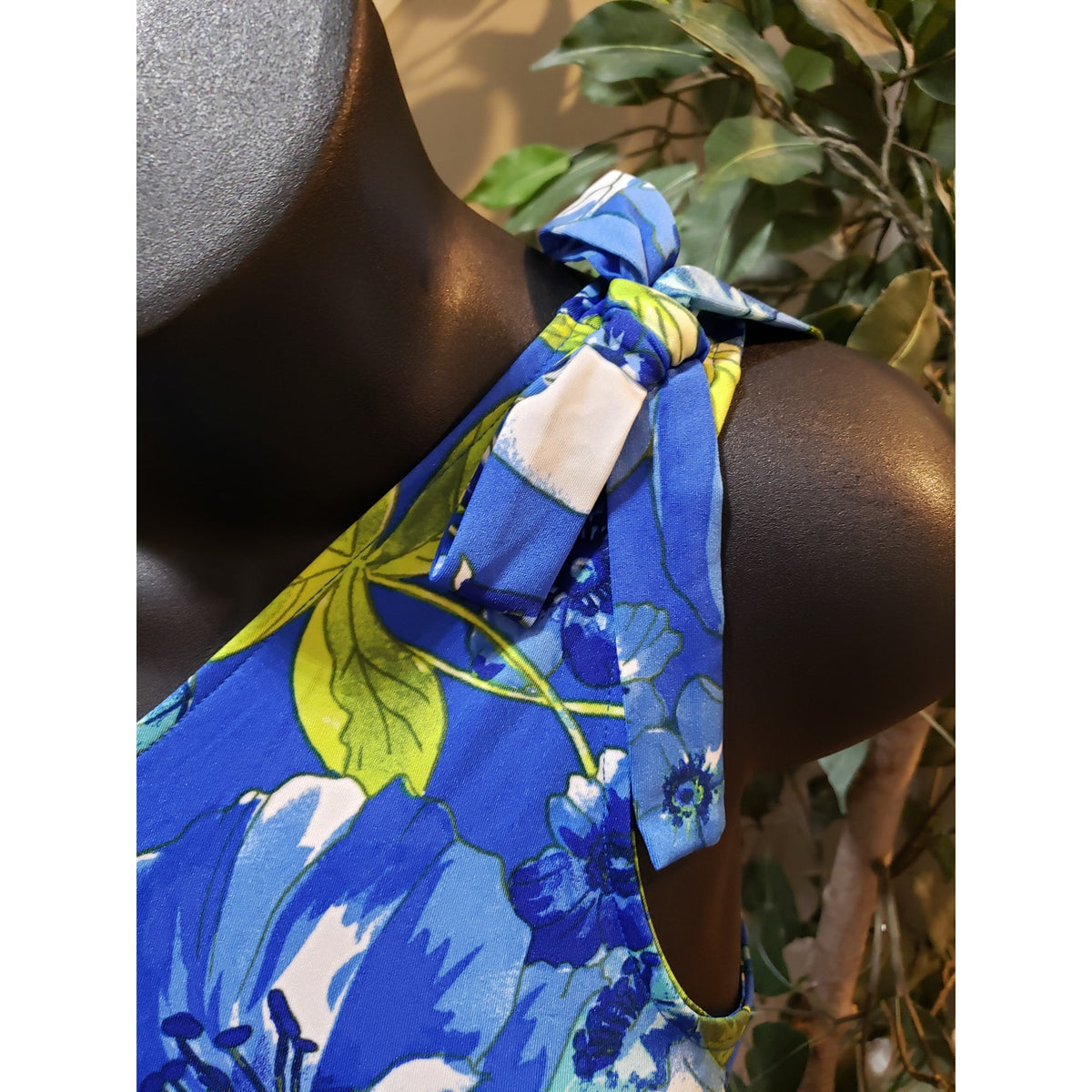 Tacera Maxi Dress Women's Size 2X Blue Floral Stretch Sleeveless Shoulder Tie