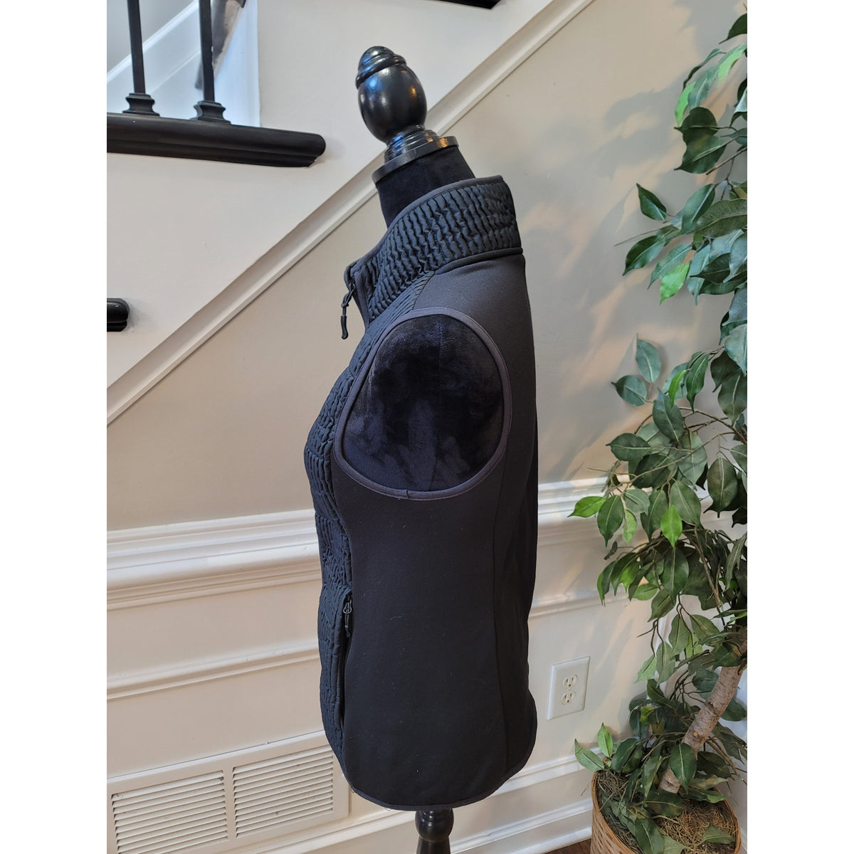 C9 Champion Puffer Vest Womens Small Black Quilted Front Zipper Sleeveless Lined