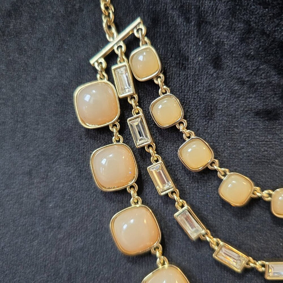 Womens Beige Cabochon Stones & Clear Crystal Necklace Jewelry with Lobster Clasp
