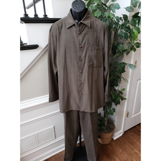 Trust Button Down Two Piece Set Shirt & Pants Mens XL Olive Long Sleeve Collared