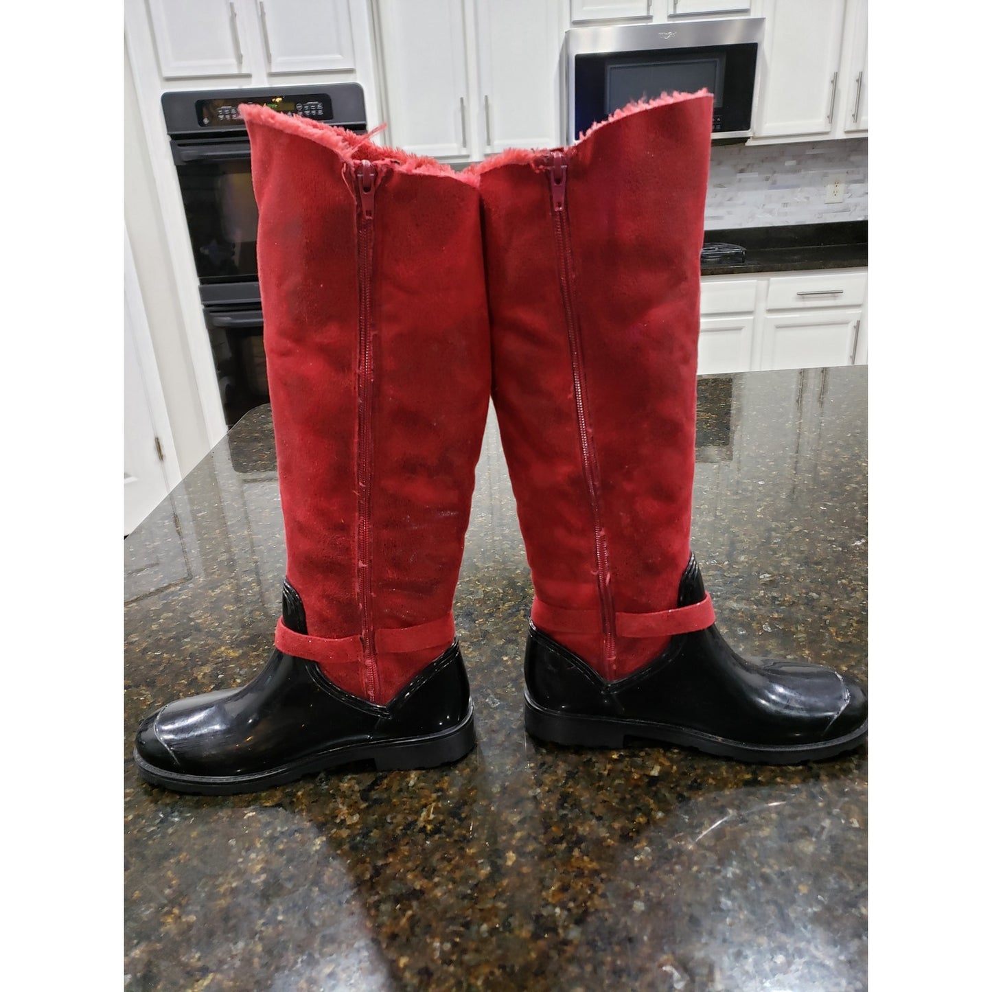 Womens Boots Size 8 Black & Red Patent Leather Comfort Buckle Round Toe Side Zip