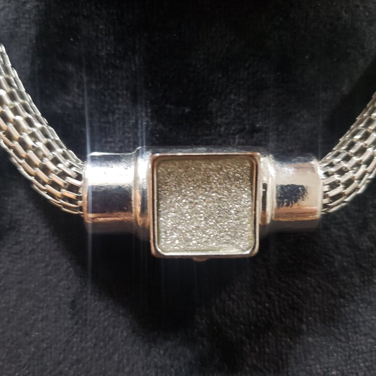 New York Womens Fashion Silver Tone Chain Choker Necklace with Lobster Clasp