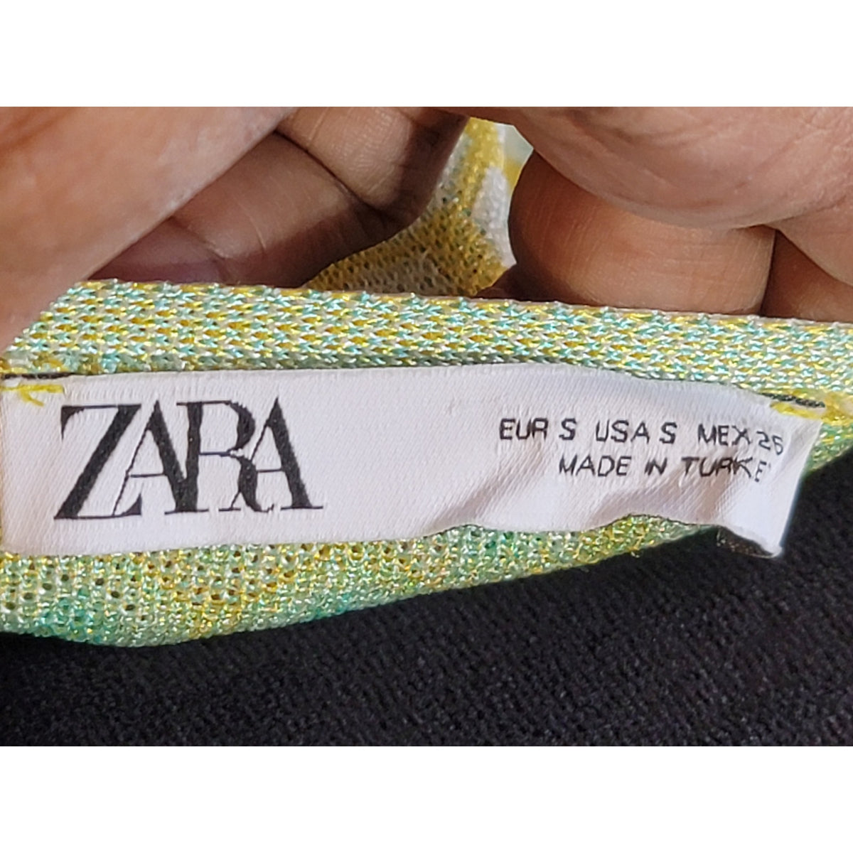 Zara Tank Top Women's Small Yellow/Blue Geometric Wide Straps V-Neck Sleeveless