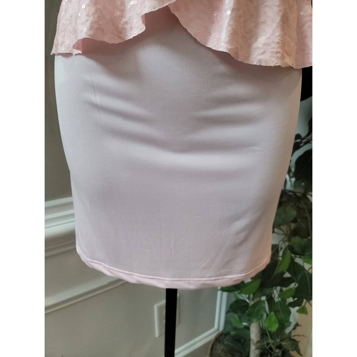 Dream Out Loud Strapless Peplum Dress Women's Medium Pink Ruched Bodycon