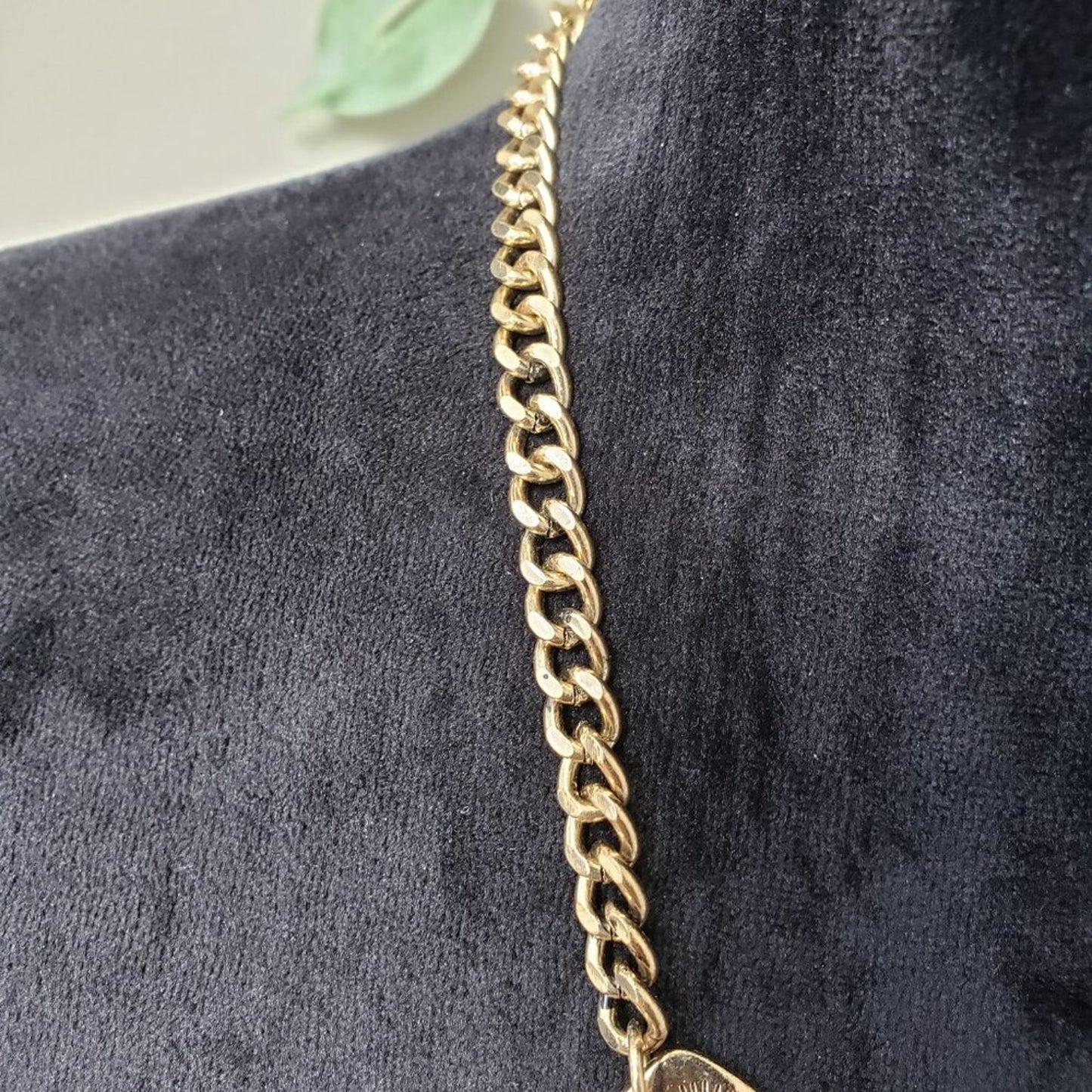Womens Gold Tone Trapezio Collar Cleopatra Statement Necklace with Lobster Clasp