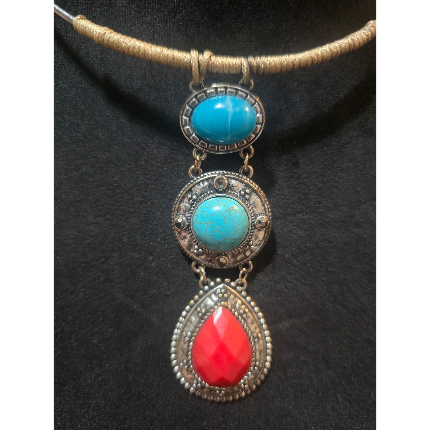 Women's Statement Necklace With Turquoise And Red Gemstones Lobster Claw Clasp