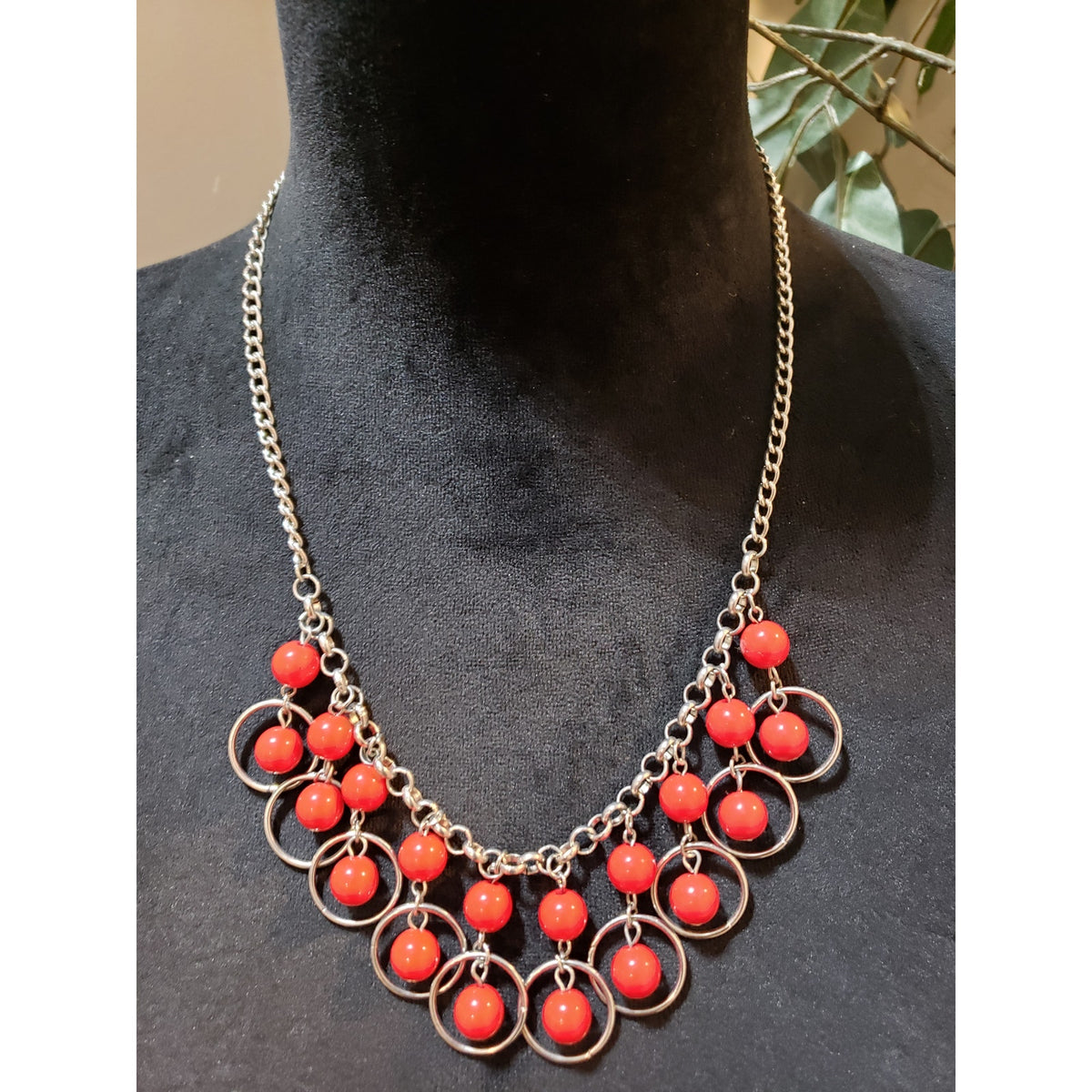 Womens Fashion Silver Tone Red Acrylic Beaded Circles Charm Necklace w/ Lobster