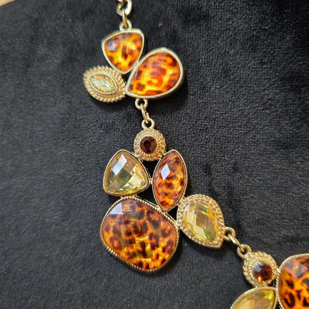 Womens Leopards Amber Crystal Stone Gold Tone Statement Necklace with Lobster