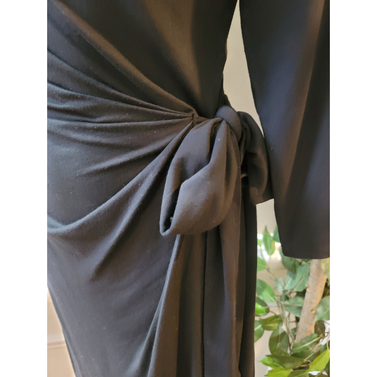 Ann Taylor Wrap Dress Women's Size XS Black Long Sleeves Cocktail Party