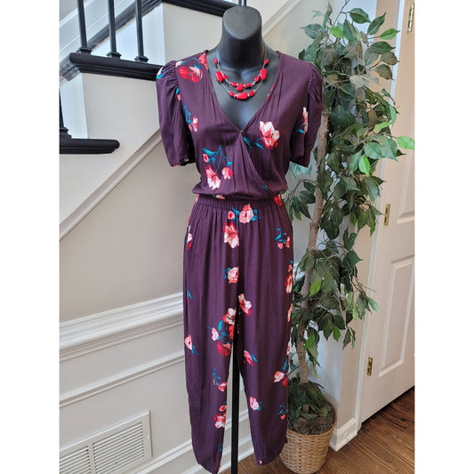 Old Navy Floral Wrap Jumpsuit Women's Size Small Burgundy Short Sleeves V Neck