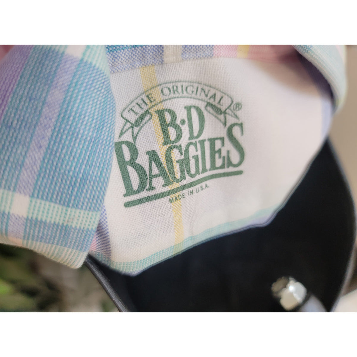 B.D. Baggies Button Down Shirt Men's 34/35 Multicolor 100% Cotton Check Pattern