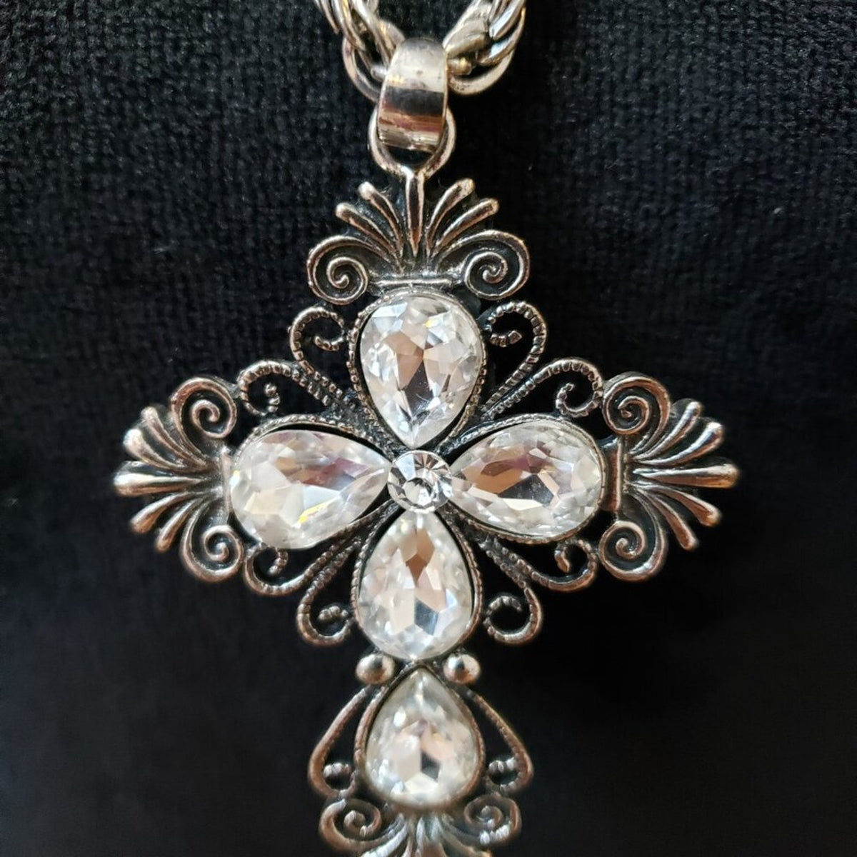 Womens Silver Tone Crystal Cross Pendant Necklace Rope Chain with Lobster Clasp