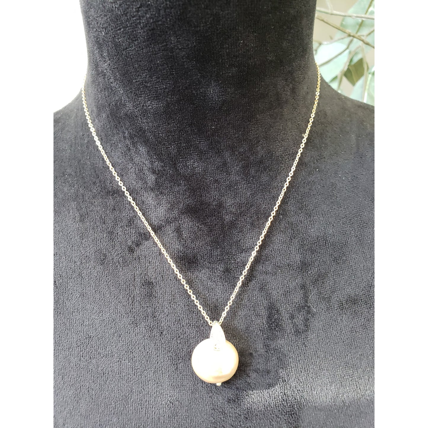 Monet Gold Large Pearl Rhinestone Women's Elegantly Paired Necklace & Earrings