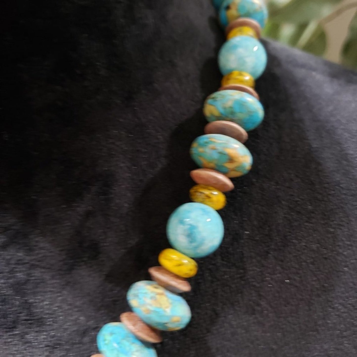 Womens Fashion Multi Round Turquoise Beaded Collar Necklace with Heart Clasp