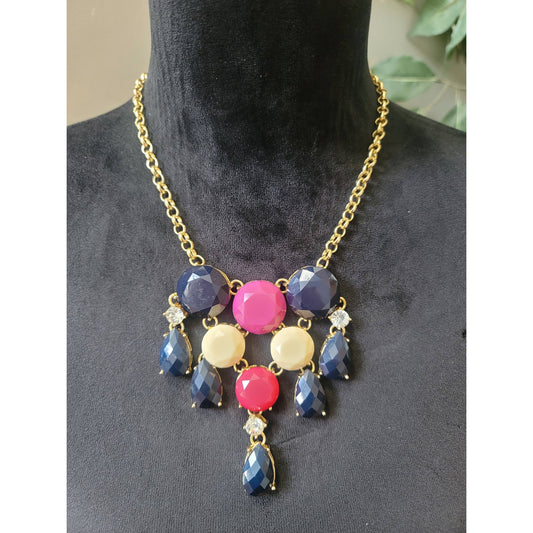 Copied - Women's Green Crackle Pendant Necklace Antique Gold Lobster Clasp Statement