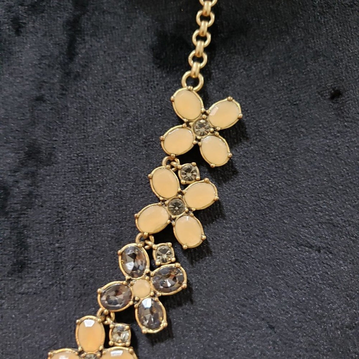 J. Crew Lucite Rhinestone Four Leaf Flower Necklace Gold Tone Necklace