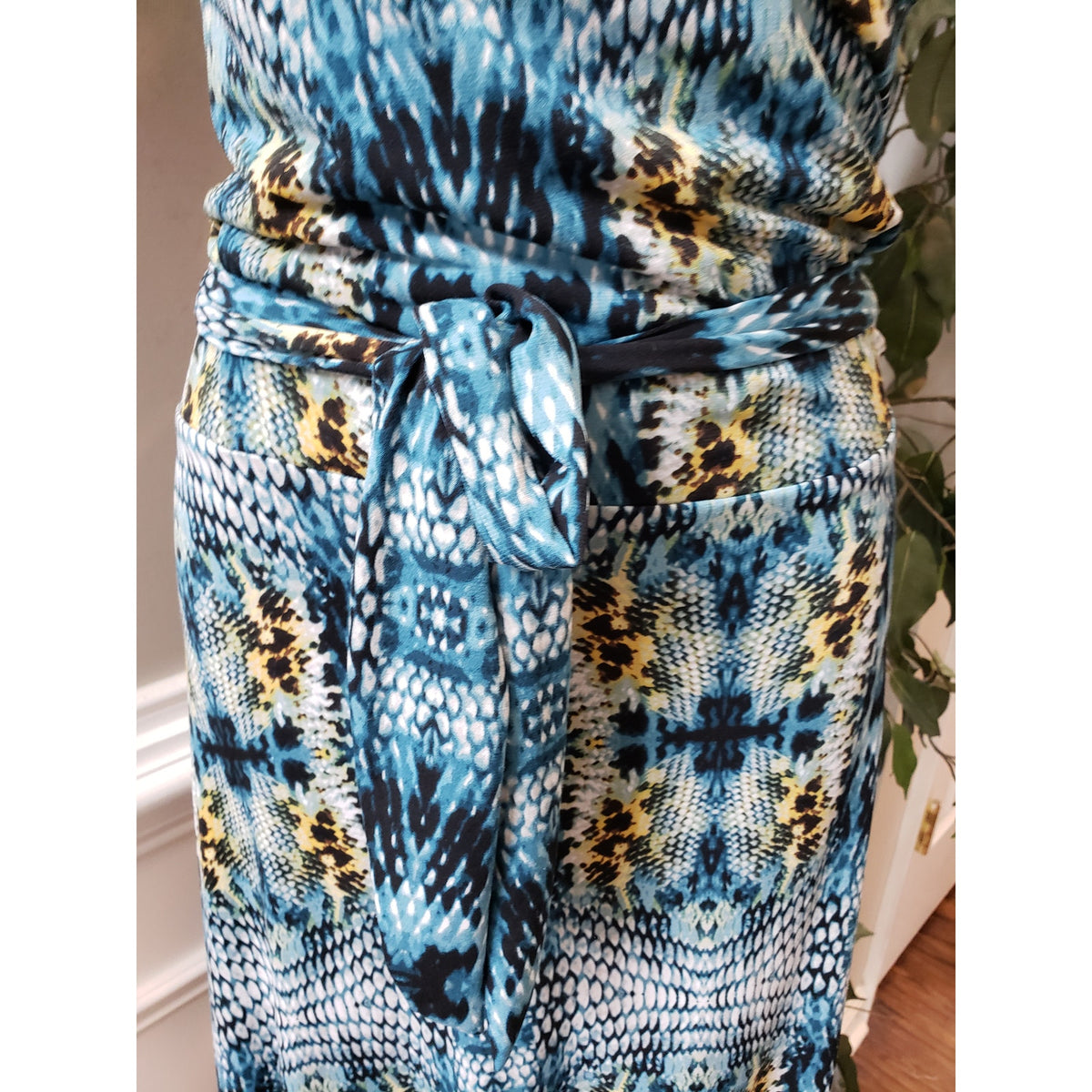 Ashley Stewart Maxi Dress Women XL Blue Black Snake Print Stretch Wrap Belted