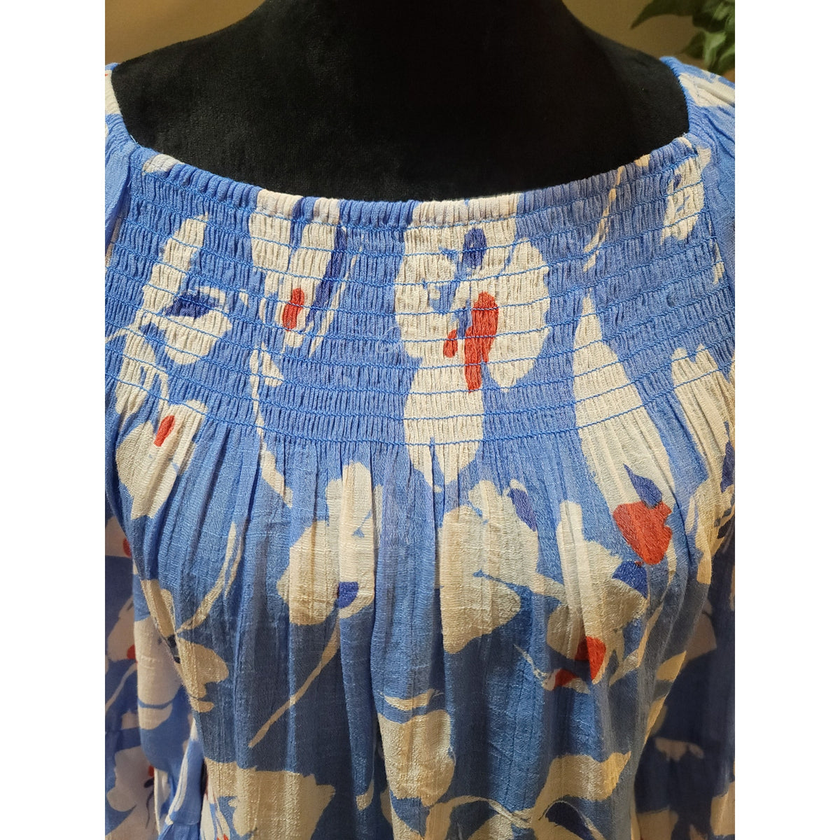 Zac & Rachel Blouse Women XL Blue White Floral Smocked Square Neck Flared Sleeve