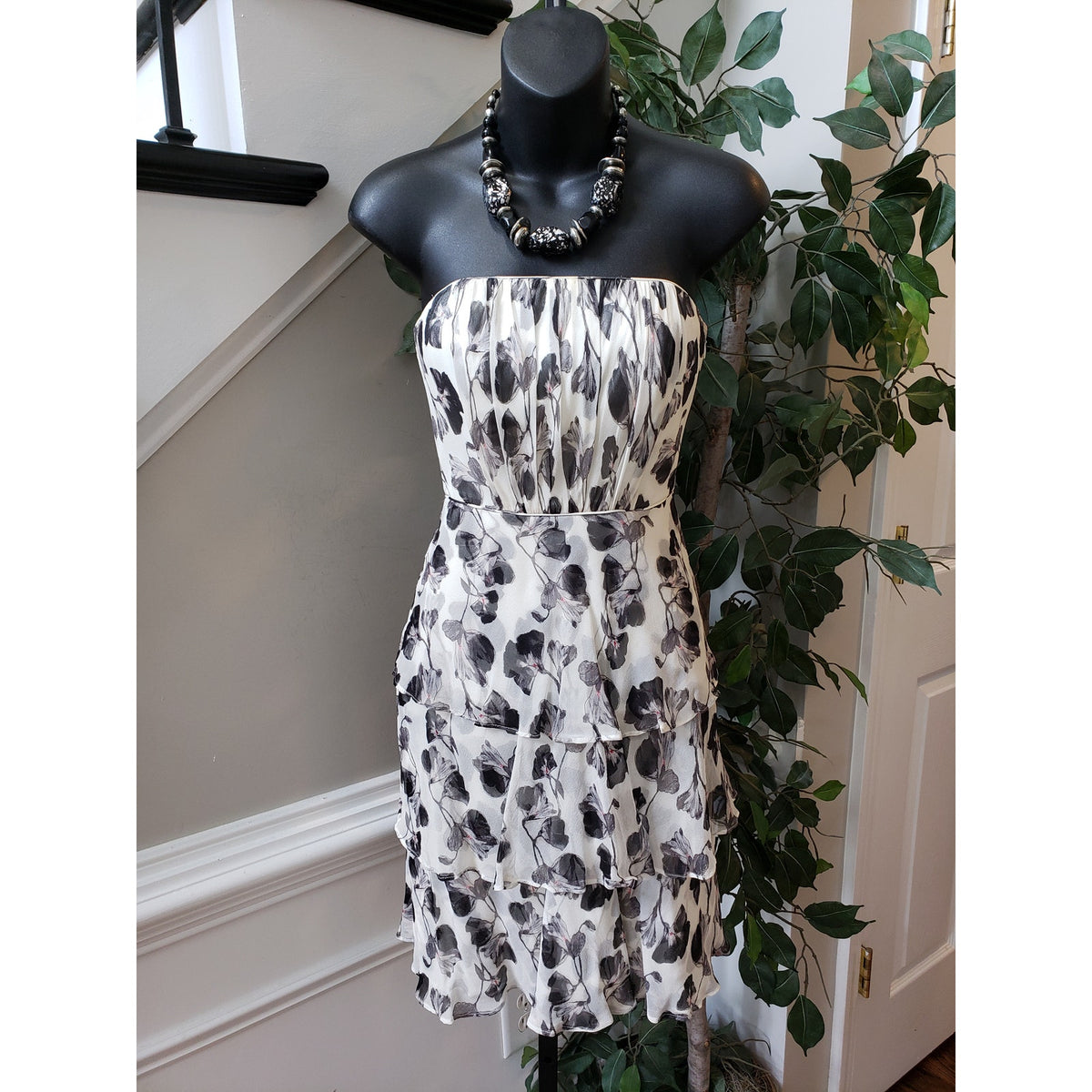 White House Black Market Fit & Flare Dress Womens 2 Floral Silk Off The Shoulder