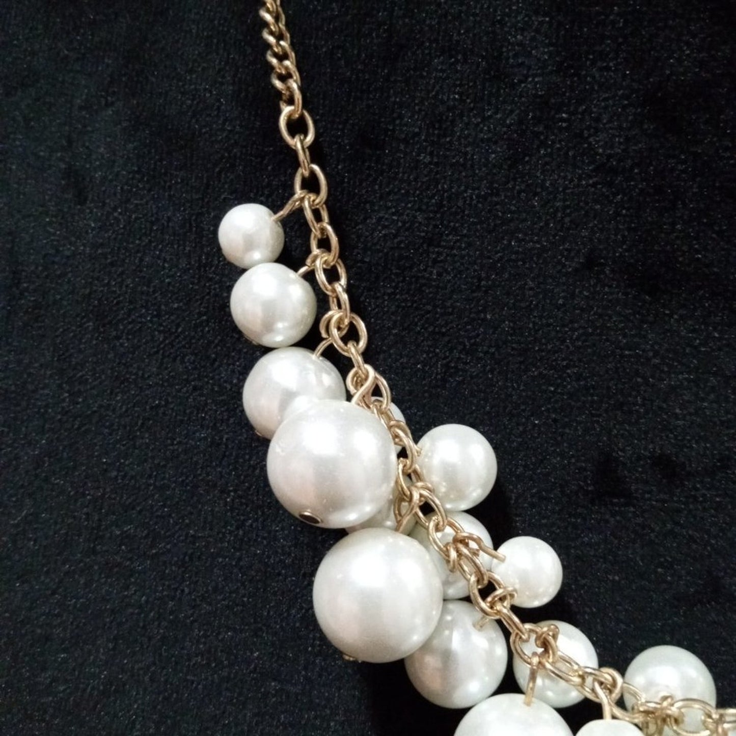 Women's Fashion Chunky Freshwater Pearl Beaded Charm Necklace with Lobster Clasp