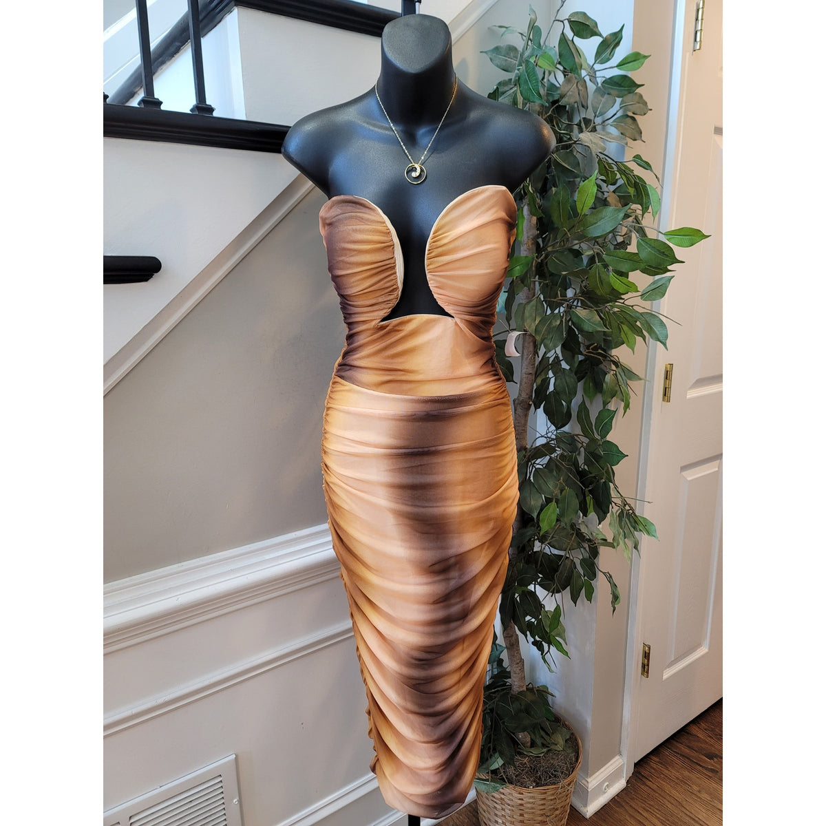 Blanc Midi Dress Womens Medium Brown Beige Wired Mesh Ruched Cutout U-Bar Casual