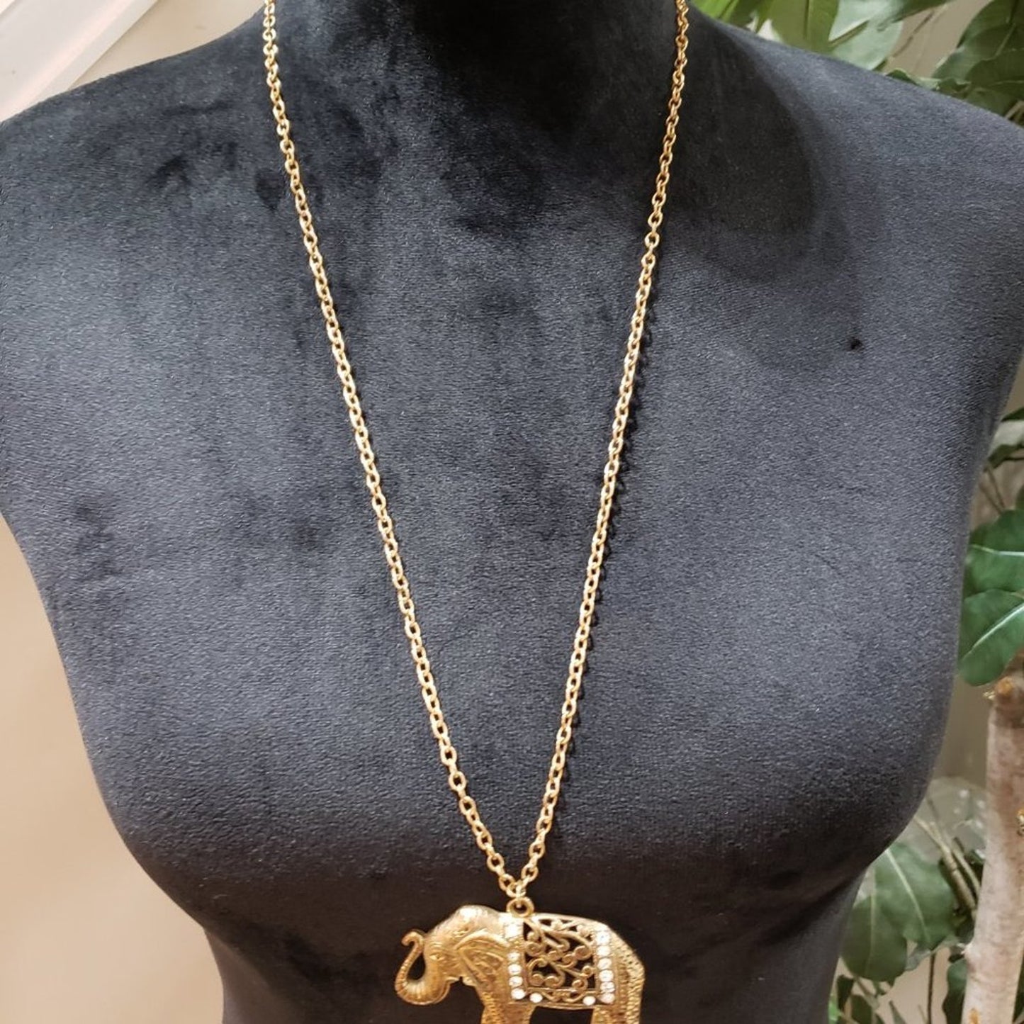Womens Fashion Gold Tone Elephant Pendant Long Collar Necklace w/ Lobster Clasp