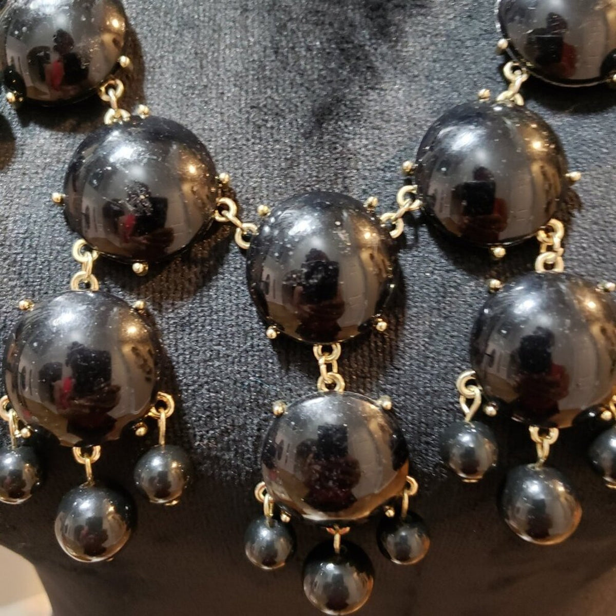 Women Fashion Black Faux Pearl Bubble Statement Necklace with Lobster Clasp