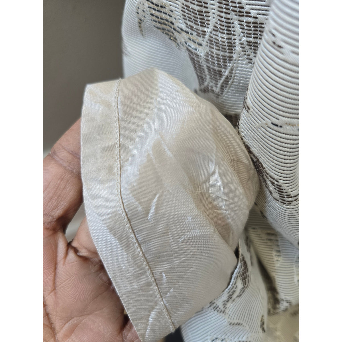 Max and Cleo Cocktail Dress Women's SZ 2 Cream Floral Bow Embossed Puff Sleeves