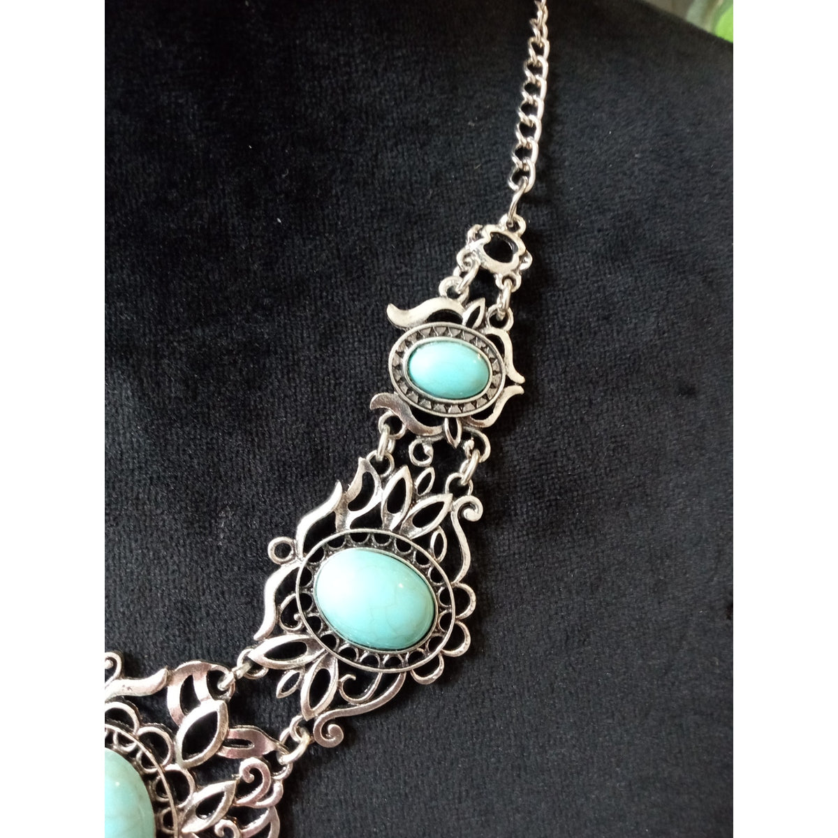 Vintage Silver Tone Filigree Turquoise Cabochon Statement Bib Necklace